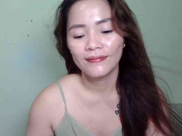 Wildhotsinglemom69 webcam