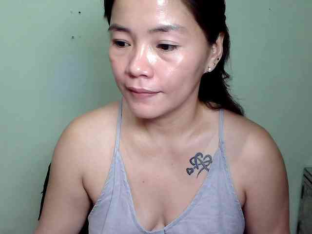 Wildhotsinglemom69 webcam