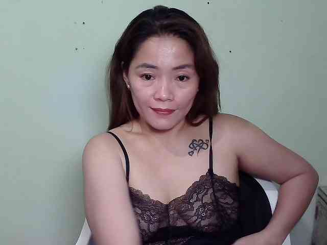 Wildhotsinglemom69 webcam