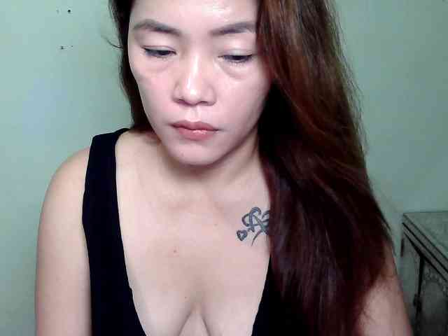 Wildhotsinglemom69 webcam