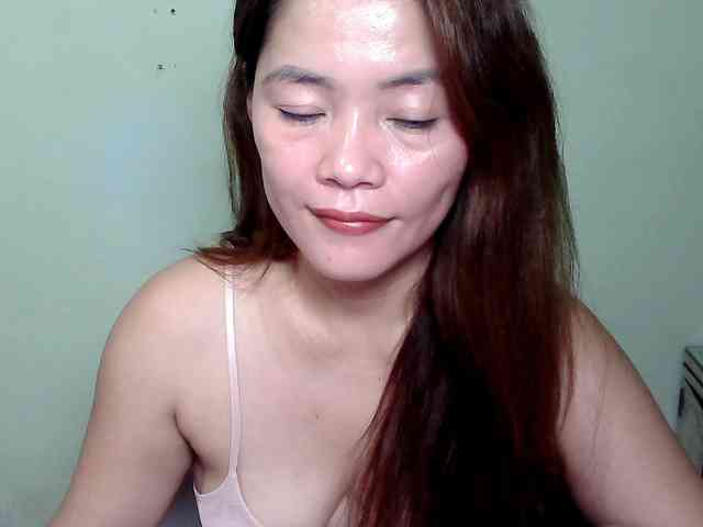 Wildhotsinglemom69 webcam