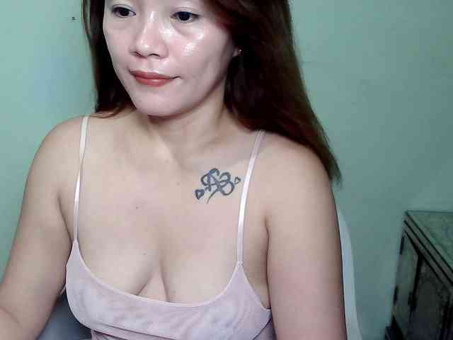 Wildhotsinglemom69 webcam