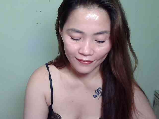 Wildhotsinglemom69 webcam