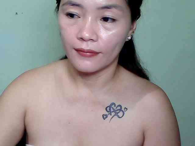 Wildhotsinglemom69 webcam