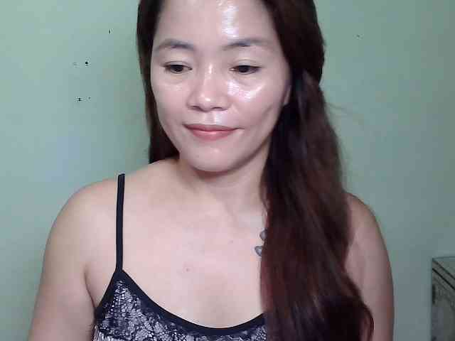 Wildhotsinglemom69