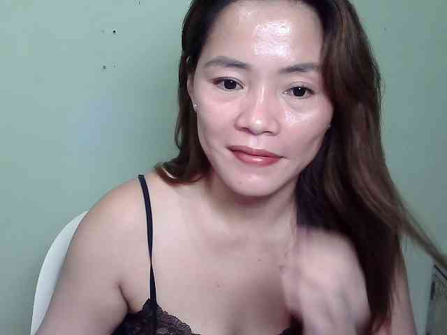 Wildhotsinglemom69 webcam