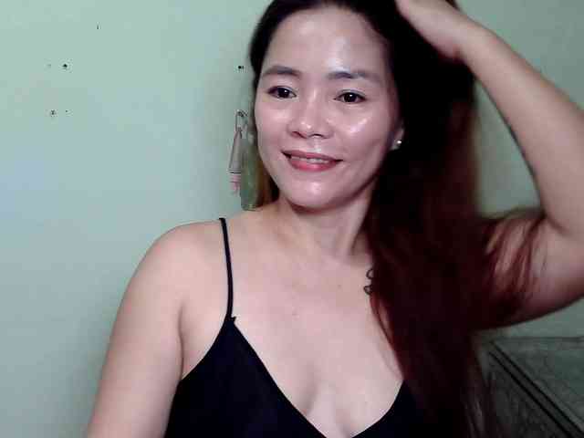 Wildhotsinglemom69 webcam