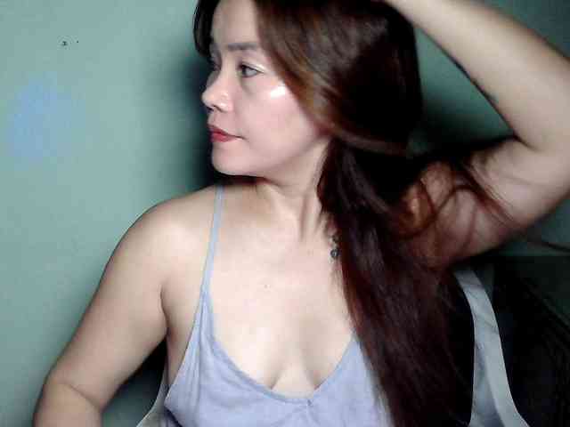 Wildhotsinglemom69 webcam