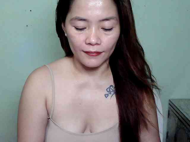 Wildhotsinglemom69 webcam