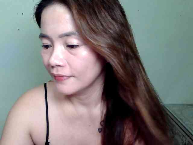 Wildhotsinglemom69 webcam