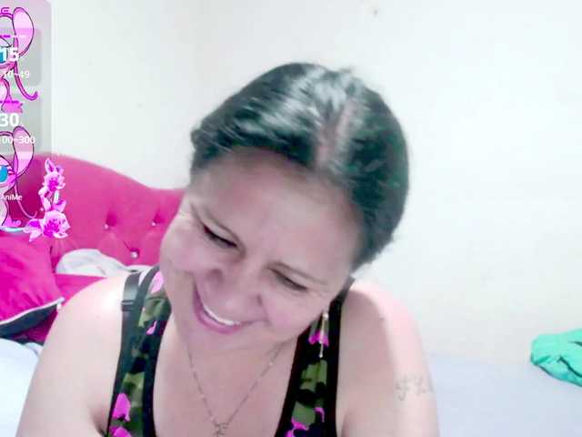 sexyjhoan81 live cam on BongaCams
