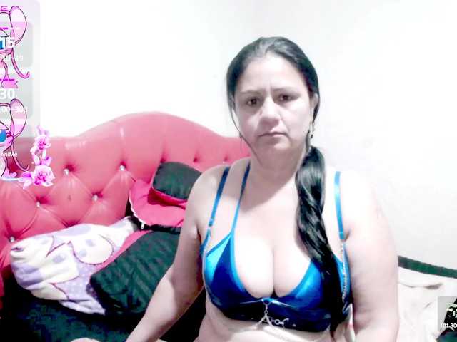 sexyjhoan81 live cam on BongaCams