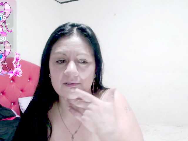 sexyjhoan81 live cam on BongaCams