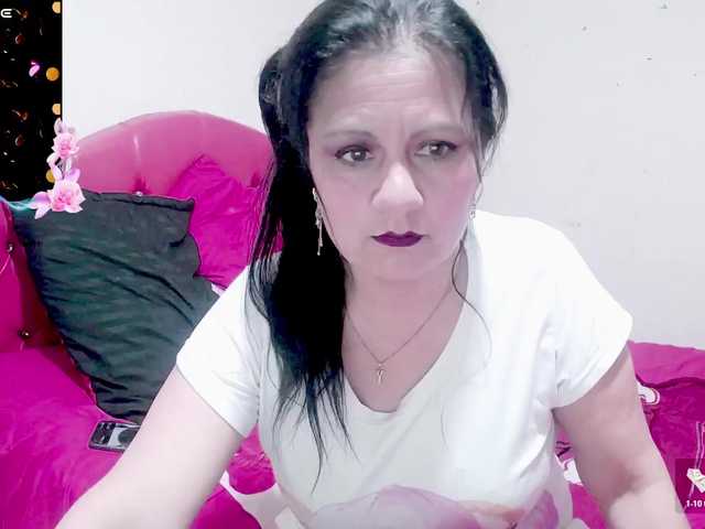 sexyjhoan81 live cam on BongaCams