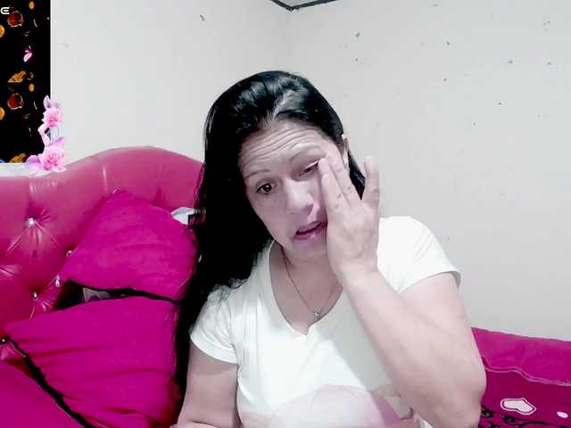 sexyjhoan81 live cam on BongaCams