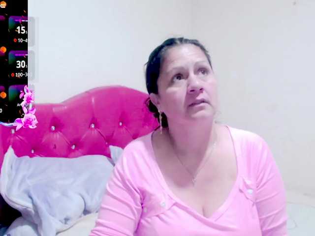 sexyjhoan81 live cam on BongaCams