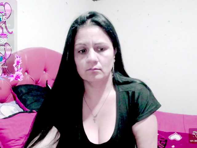 sexyjhoan81 live cam on BongaCams
