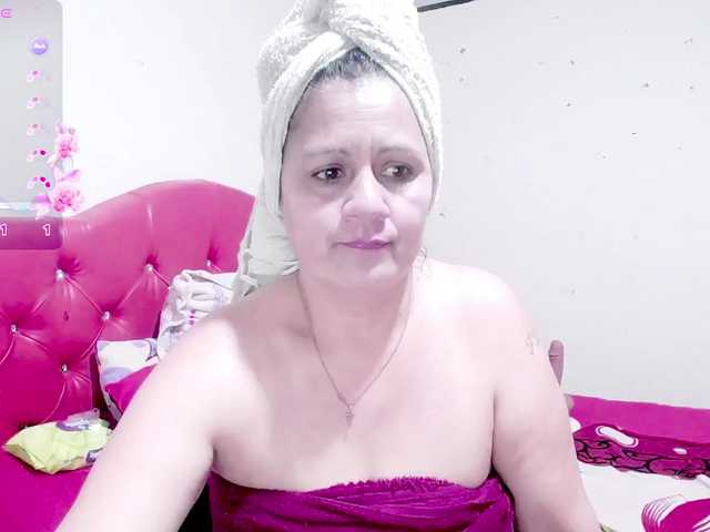 sexyjhoan81 live cam preview