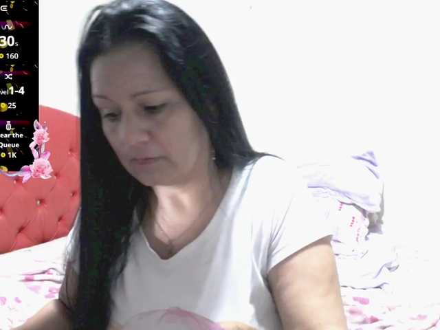 sexyjhoan81 live cam on BongaCams