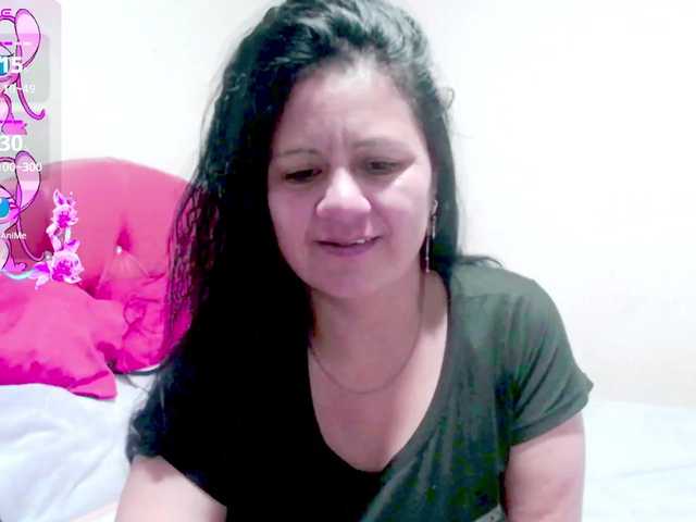 sexyjhoan81 live cam on 