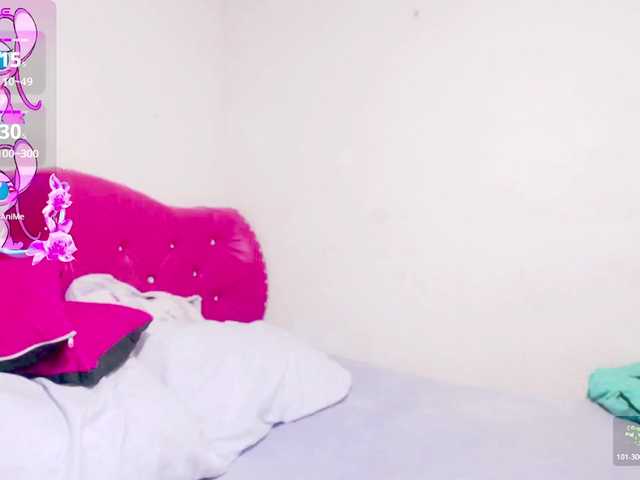 le modèle sexyjhoan81 est en webcam porno dans un show sur le site bongacams, il possède les tags suivants: Latino/Hispanic,Brunette,Trimmed