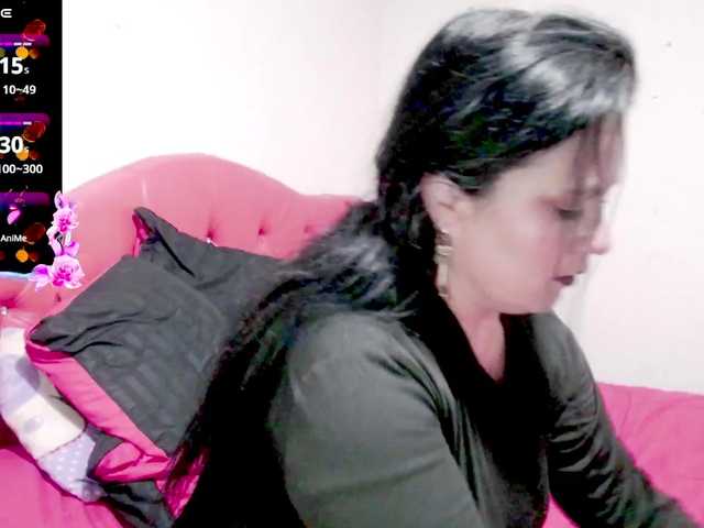sexyjhoan81 live cam on BongaCams