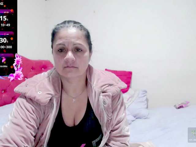 sexyjhoan81 live cam on BongaCams