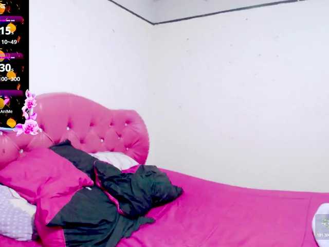sexyjhoan81 live webcam show