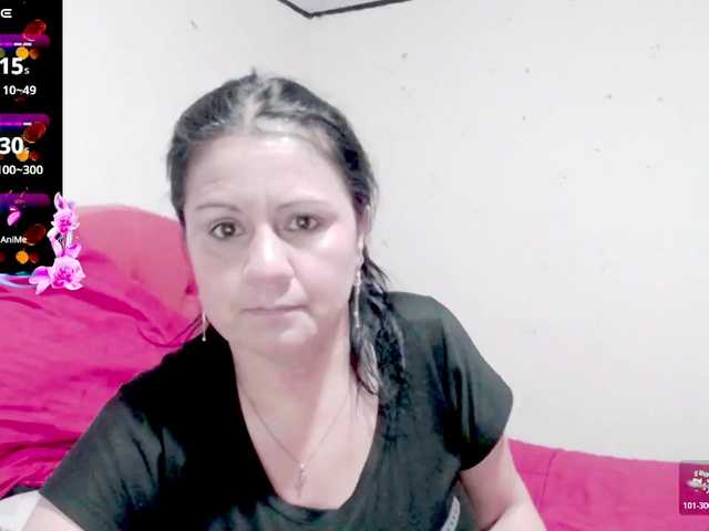 sexyjhoan81 live webcam show