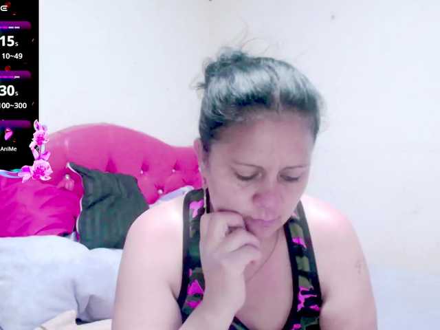 sexyjhoan81 live cam on BongaCams