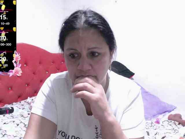 sexyjhoan81 webcam