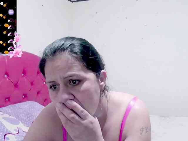 sexyjhoan81 webcam