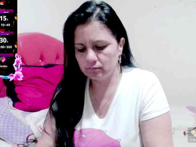 sexyjhoan81 webcam