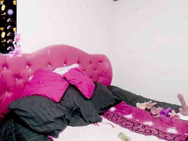 sexyjhoan81 webcam