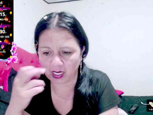 sexyjhoan81 webcam