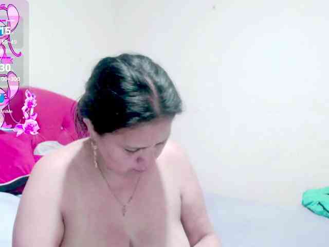 sexyjhoan81 webcam