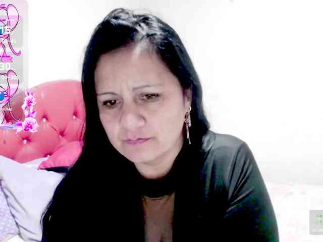 sexyjhoan81 webcam