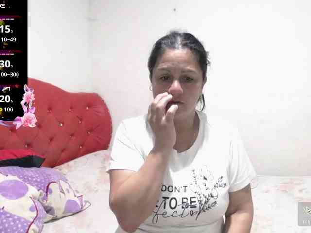 sexyjhoan81 webcam