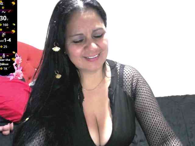 sexyjhoan81 webcam