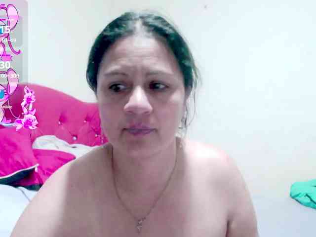 sexyjhoan81 webcam
