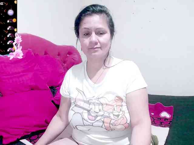 sexyjhoan81 webcam