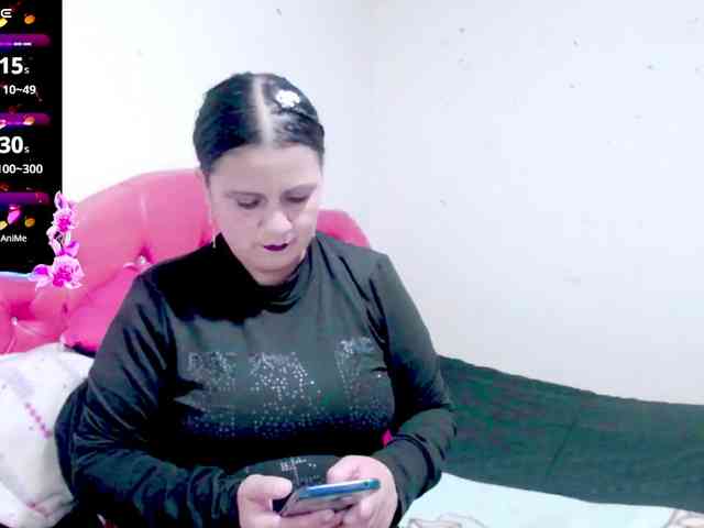 sexyjhoan81 webcam