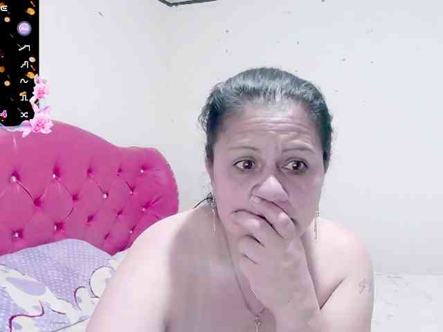 sexyjhoan81 webcam
