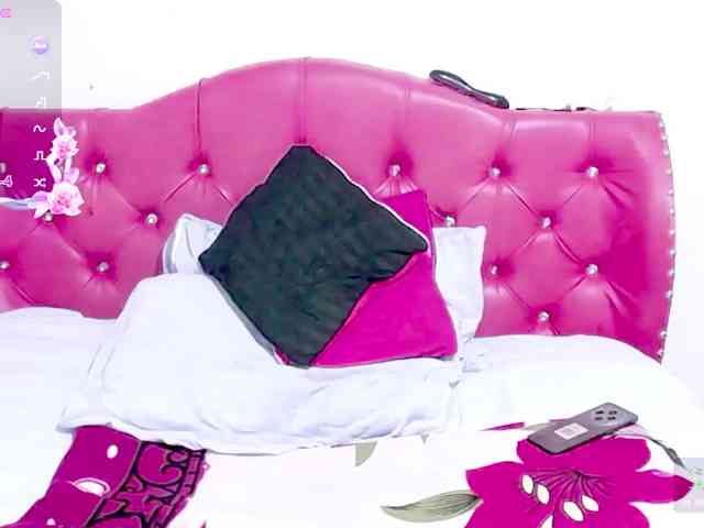 sexyjhoan81 webcam