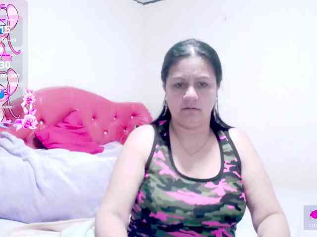 sexyjhoan81 webcam