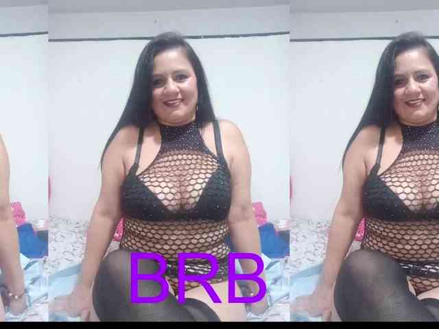 sexyjhoan81 webcam