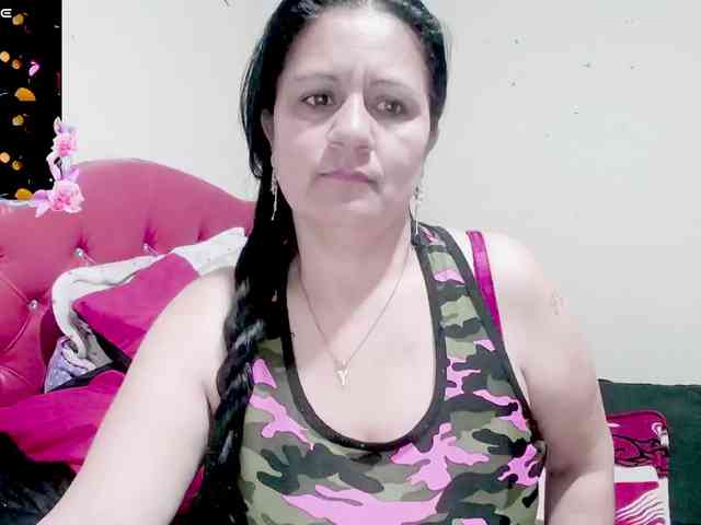 sexyjhoan81 webcam