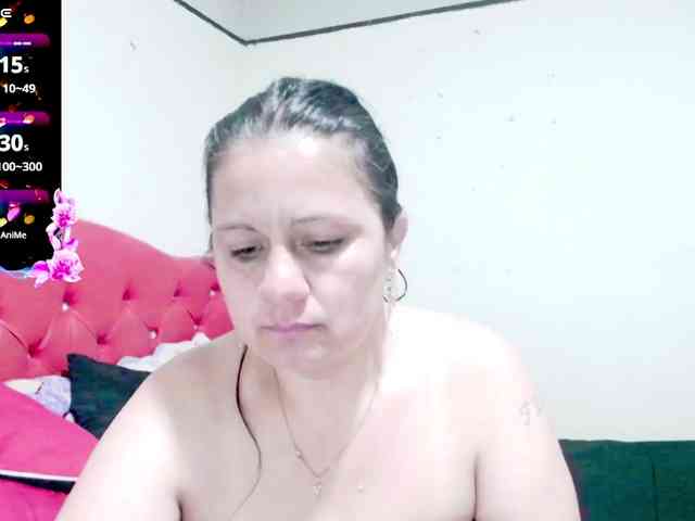 sexyjhoan81 webcam