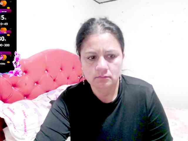 sexyjhoan81 webcam