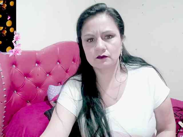 sexyjhoan81 webcam